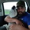 Mike Plas y el perro